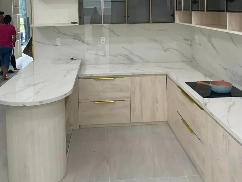 Thi công đá ốp mặt tiền biệt thự – bền đẹp với thời gian