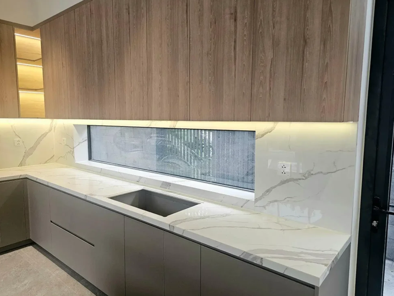 Thi công đá ốp mặt tiền biệt thự – bền đẹp với thời gian