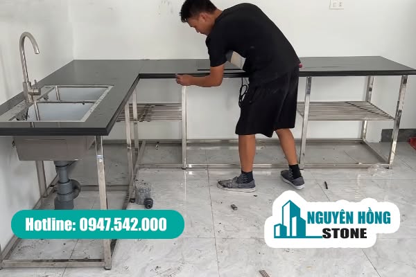 Thi công đá bàn bếp tại quận Thanh Xuân, Hà Nội