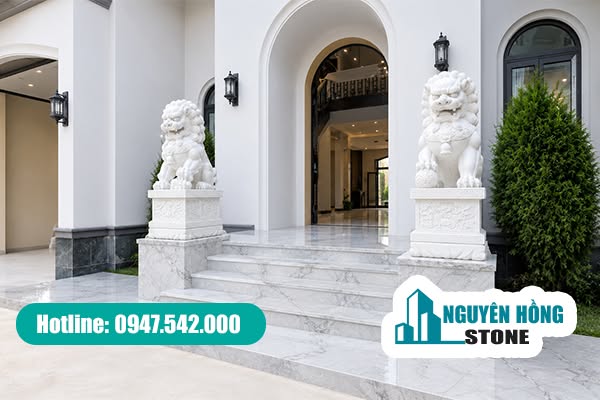 Đá nung kết trắng vân mây ốp bậc thang mặt tiền và trụ cột