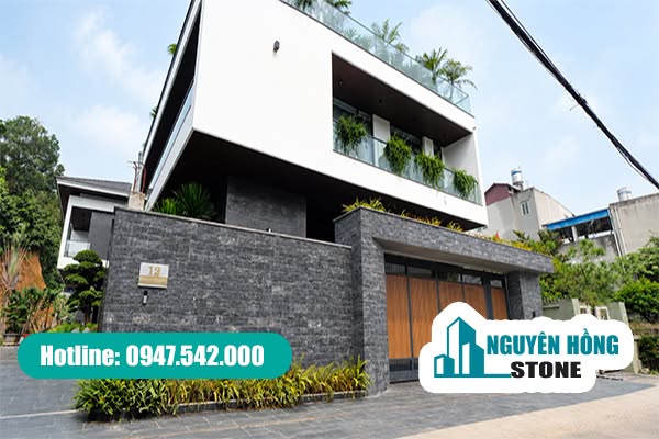 Mẫu đá chẻ tự nhiên màu xám ốp mặt tiền biệt thự