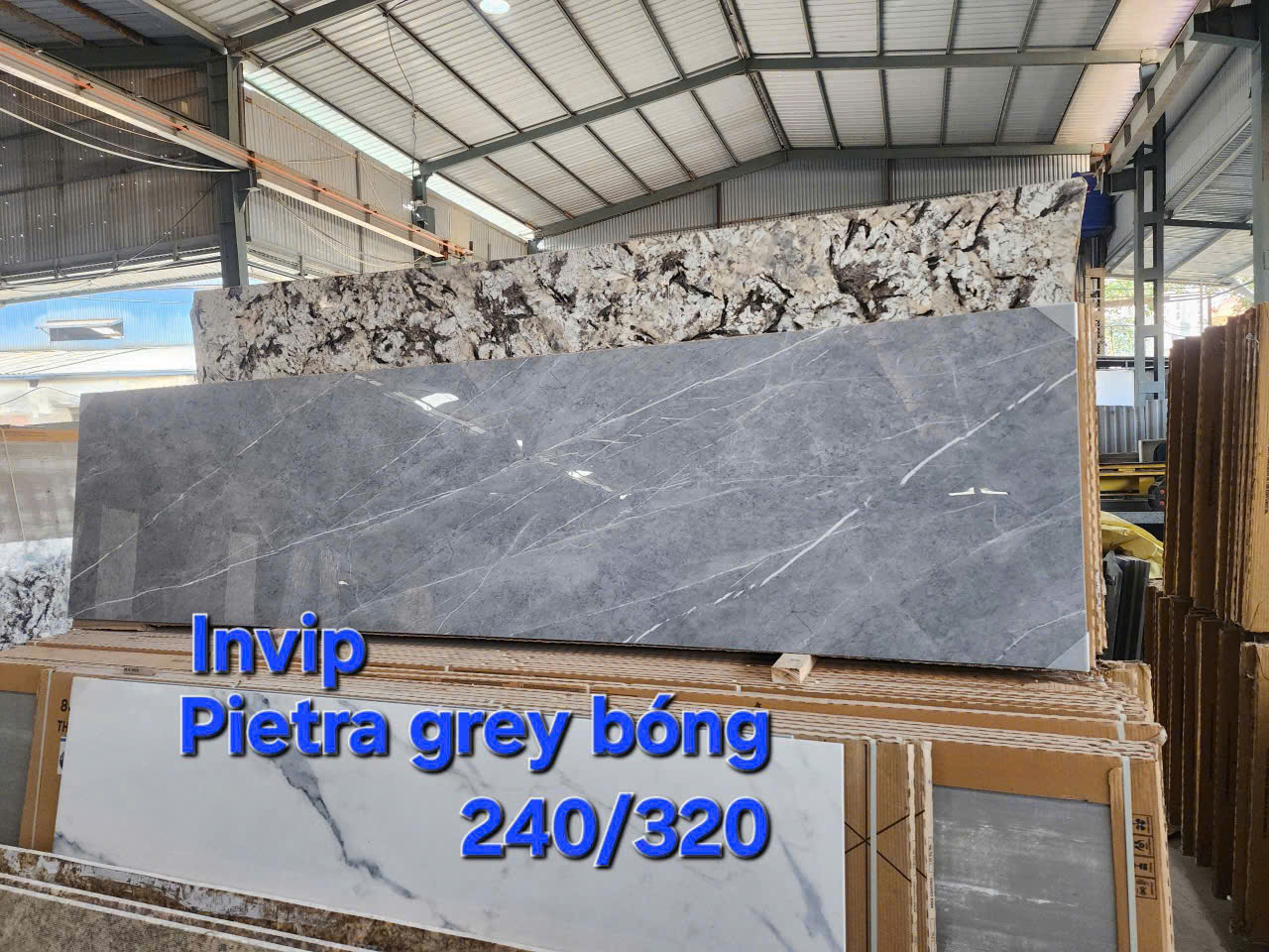 Invip Pietra Grey Bóng